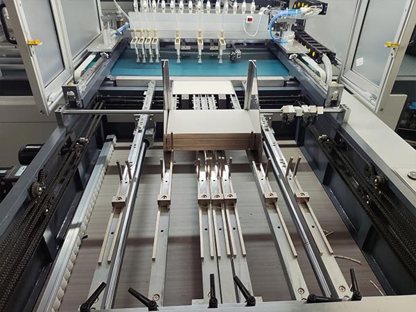 Automatic L-shaped Case Making Machine
